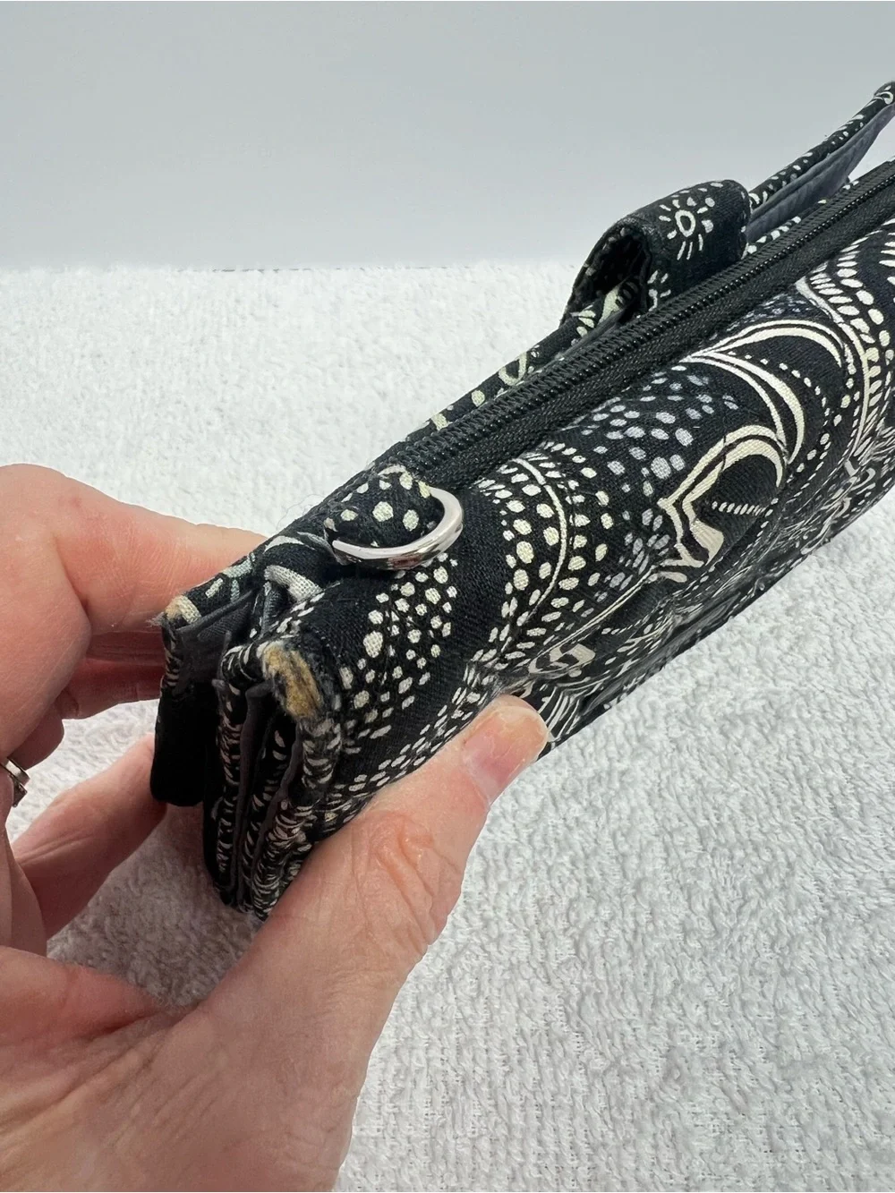 Vera Bradley RFID Mini Tri-Fold Wallet Black and White Paisley Quilted - Picture 10 of 11